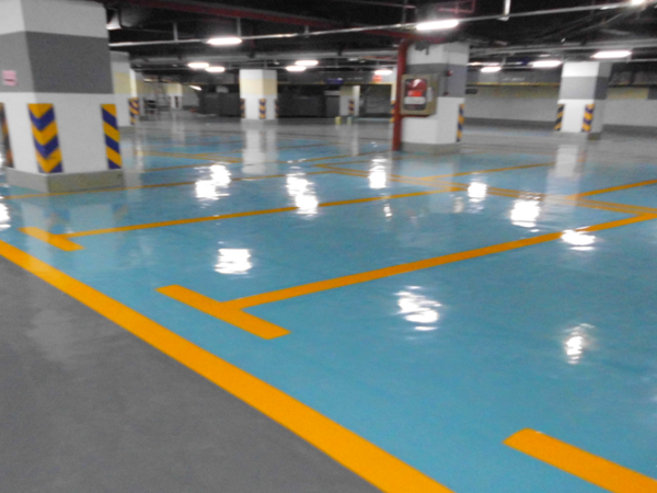 選擇停車場(chǎng)車庫地坪漆施工要考慮哪些因素？
