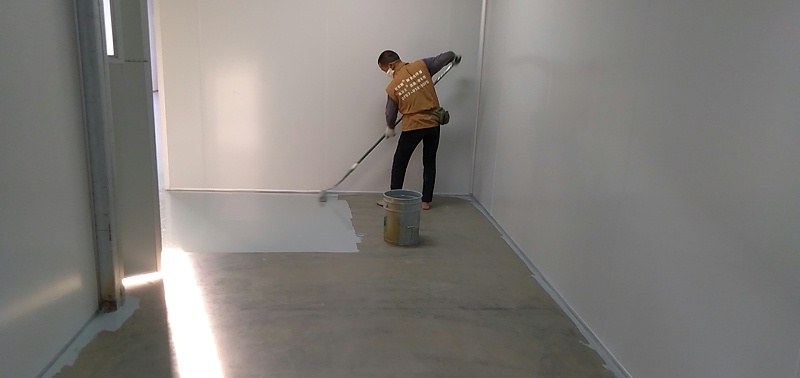 “地衛士”環氧地坪漆施工 “地衛士”環氧地坪漆施工