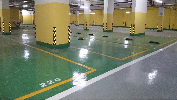 東輝國際地下車庫選用地衛士環氧地坪漆工程