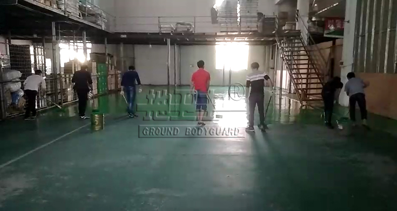 自己刷地坪漆,100平方刷地坪漆要多少材料,地衛(wèi)士地坪,自己刷地坪漆,地坪漆材料價(jià)格 自己刷地坪漆,100平方刷地坪漆要多少材料,地衛(wèi)士地坪,自己刷地坪漆,地坪漆材料價(jià)格