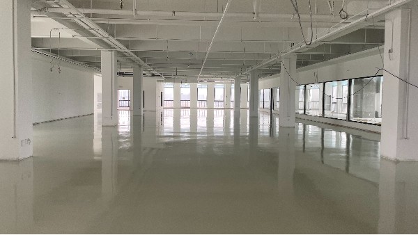 金漢隆機械制造有限公司選用地衛士一體化環氧地坪漆施工