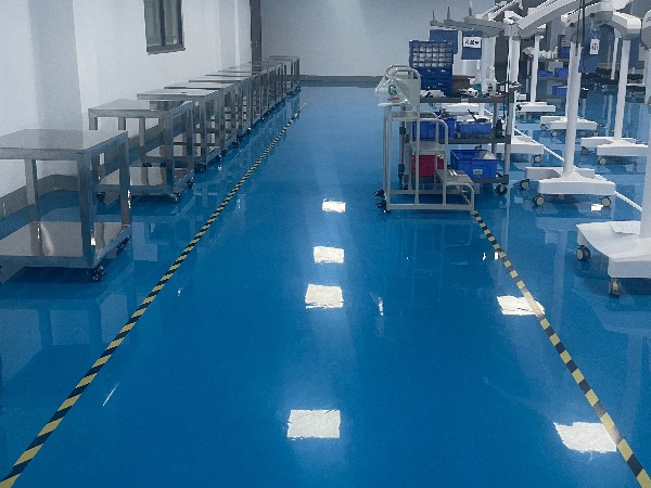 打造完美無塵環境：精密儀器車間防靜電地坪漆選擇與應用！