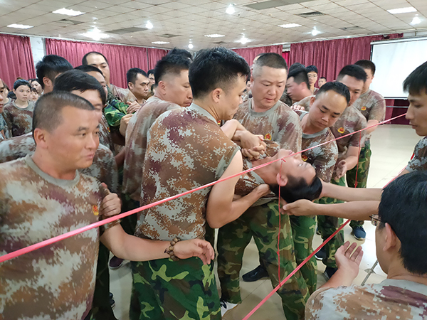 拓展活動,牛商爭霸賽,地衛士地坪,地坪漆工程,穿越黑洞活動 拓展活動,牛商爭霸賽,地衛士地坪,地坪漆工程,穿越黑洞活動