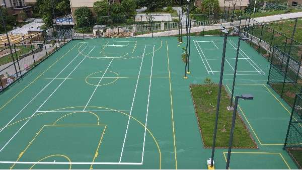 碧桂園云麓半山選用地衛(wèi)士運動場地坪漆