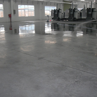 清洗地面雜物、油污 清洗地面雜物、油污